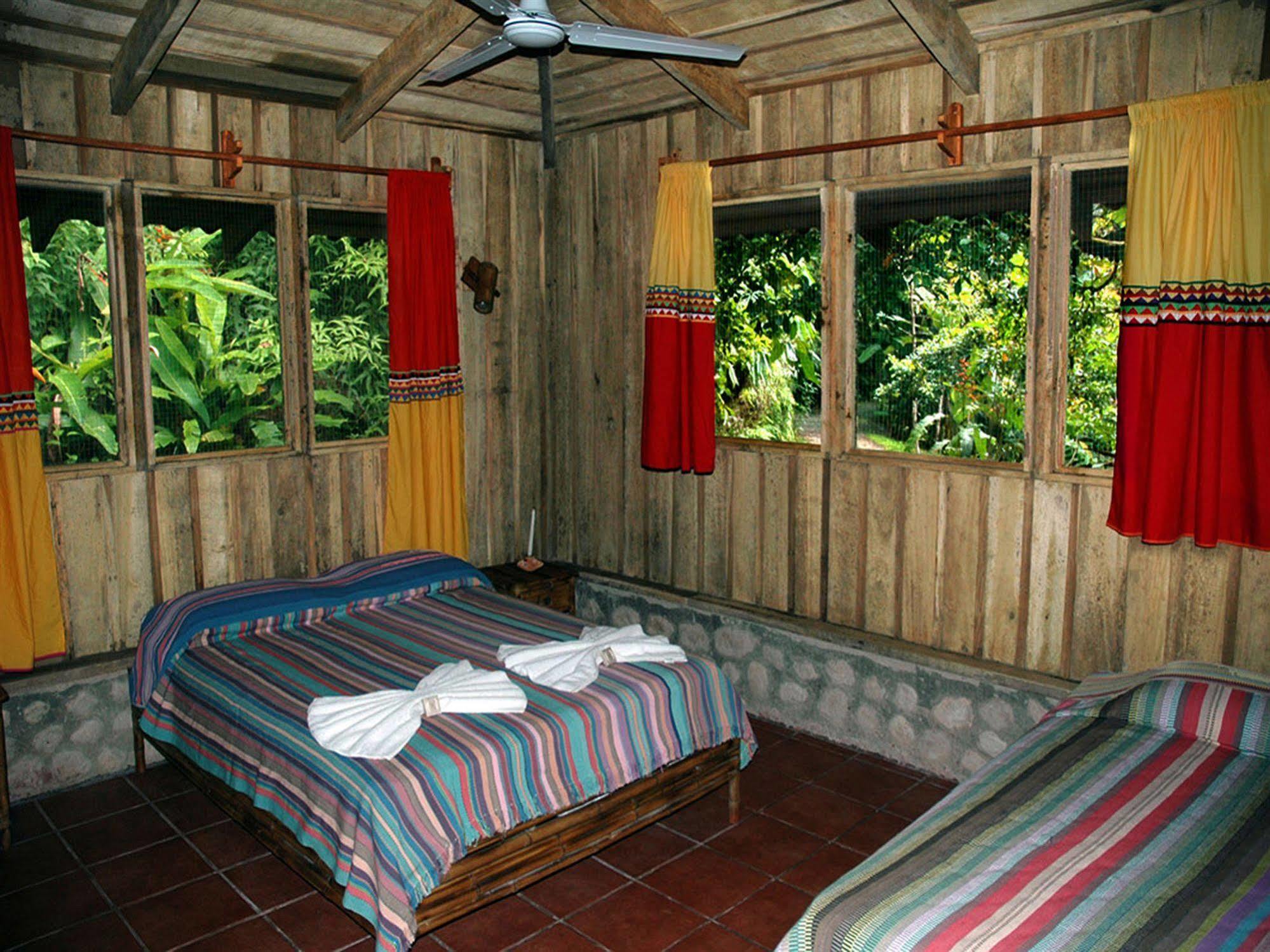 Esquinas Rainforest Lodge غولفيتو المظهر الخارجي الصورة